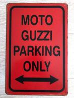Plaque murale en métal vieilli rouillé Moto Guzzi Parking On, Neuf