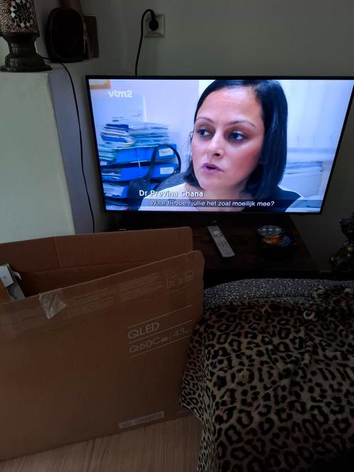 Samsung QE43Q67CAUXXN, Audio, Tv en Foto, Televisies, Zo goed als nieuw, QLED, 100 cm of meer, Samsung, Smart TV, Ophalen