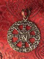 Dharma Chakra Hanger, Ophalen of Verzenden, Zo goed als nieuw, Kruis of Symbool, Zilver