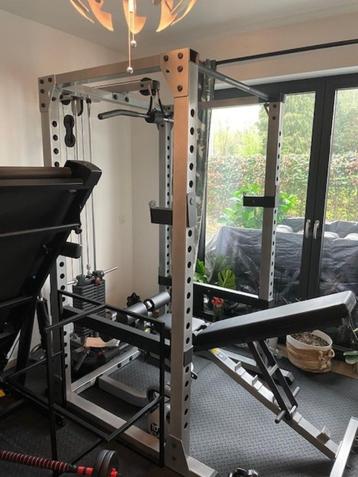 Bodysolid Power Rack full option met factuur.