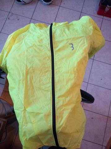 Regenjack beschikbaar voor biedingen