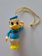 Vintage Donald Duck hangertje - Walt Disney Productions, Verzamelen, Disney, Donald Duck, Gebruikt, Ophalen of Verzenden, Beeldje of Figuurtje