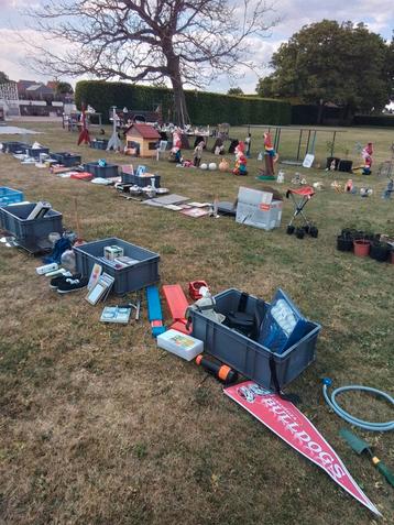 Grote Garageverkoop VERBOEKT 9 LAAKDAL  17 &18 MEI, Diversen, Ophalen