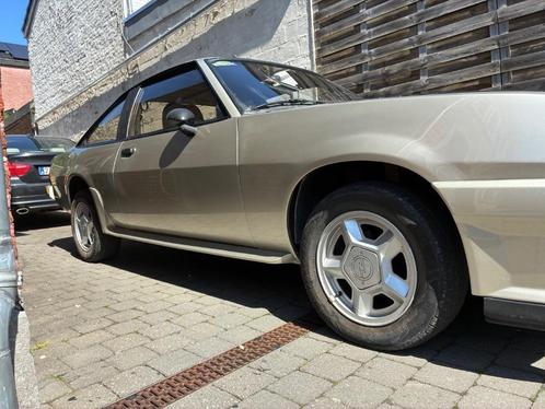 Opel manta gsi, Auto's, Opel, Bedrijf, Manta, Benzine, Coupé, Handgeschakeld, Overige kleuren, Grijs, Ophalen