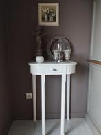 Wandtafel sidetable inclusief decoratie, Ophalen