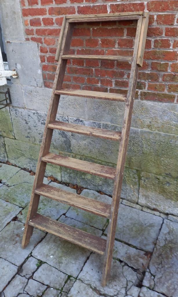 Ancienne petite échelle de ferme, Huis en Inrichting, Woonaccessoires | Etagères, Gebruikt, Ophalen of Verzenden
