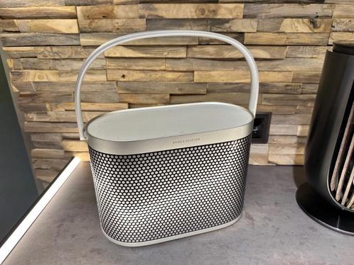 Bang & Olufsen Beosound A5 Spaced Alu van 2023 EX DEMO B&O, Audio, Tv en Foto, Luidsprekerboxen, Zo goed als nieuw, Front, Rear of Stereo speakers