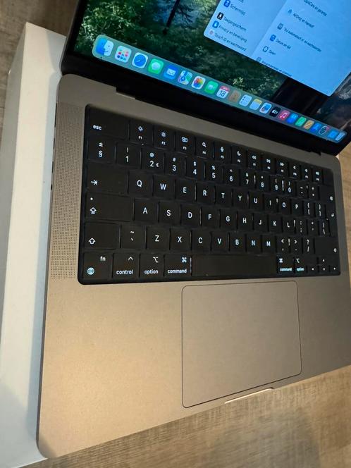 Macbook Pro 14 " M1  Office en Adobe, Computers en Software, Apple Macbooks, Zo goed als nieuw, MacBook, 512 GB, 16 GB, Qwerty