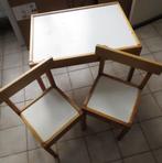 Table et deux chaises enfants, Gebruikt, Ophalen, Hangstoel