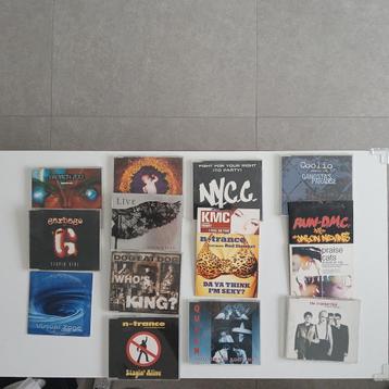 cd singles  beschikbaar voor biedingen