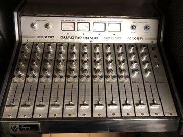 MIXEUR DE SON QUADRIPHONIQUE FAYLON ES700 ANALOGIQUE VINTAGE disponible aux enchères