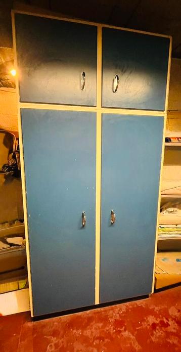 Originele Cubex kast – jaren 50 vintage modernisme beschikbaar voor biedingen