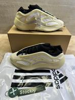 Yeezy 700 V3, Kleding | Heren, Schoenen, Ophalen, Overige kleuren, Boots, Zo goed als nieuw