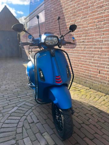 Vespa sprint A klasse beschikbaar voor biedingen