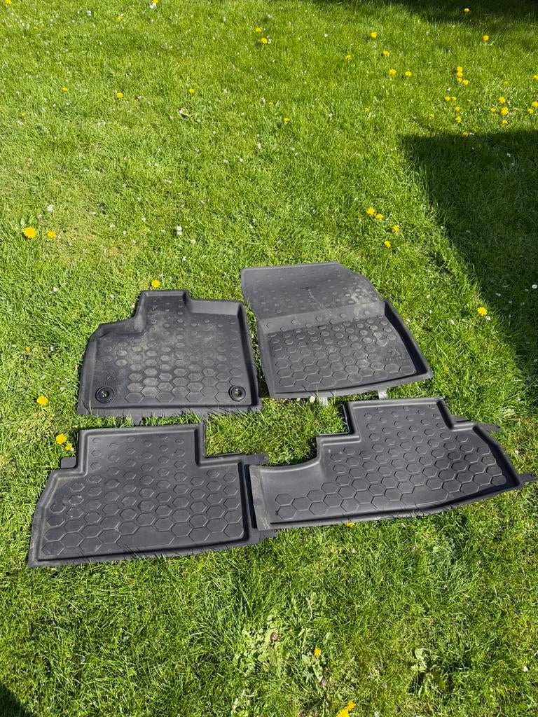 Rubberen voetmatten peugeot rifter 2022, Ophalen, Zo goed als nieuw