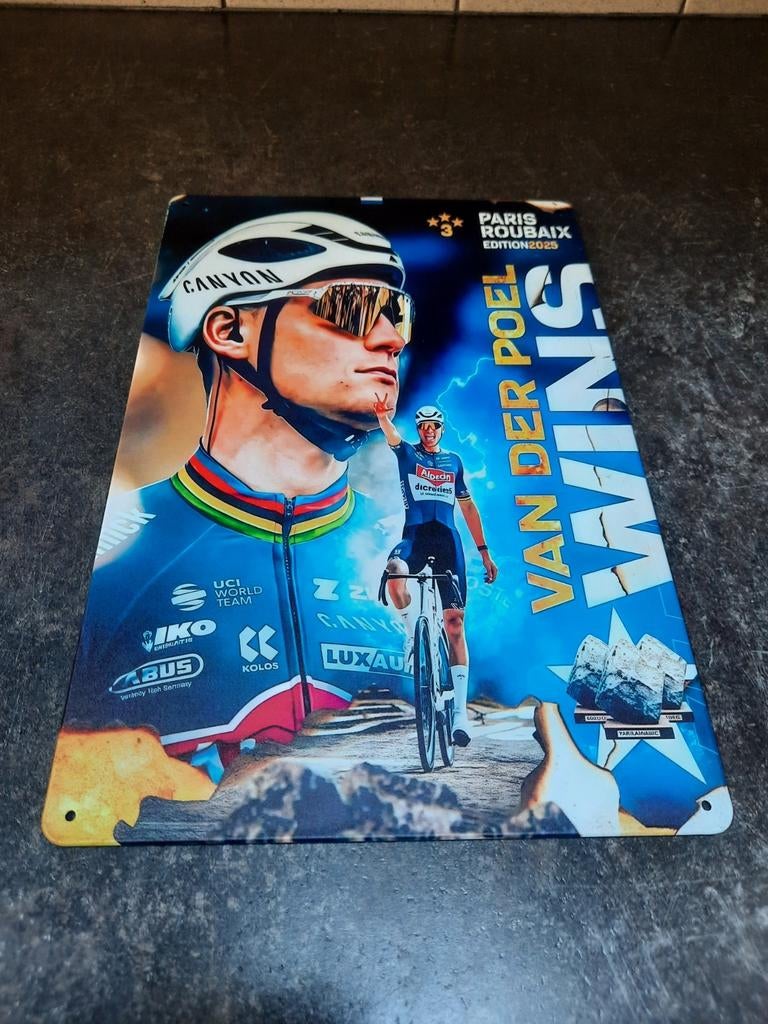 Reclamebord matieu  van de poel, Ophalen, Reclamebord