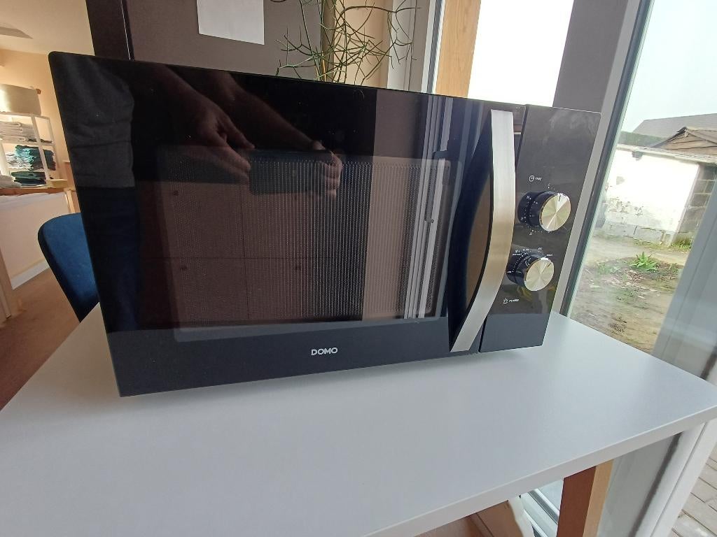 Microgolfoven - Domo, Elektronische apparatuur, Ophalen, Gebruikt, Microgolfoven, Draaiplateau