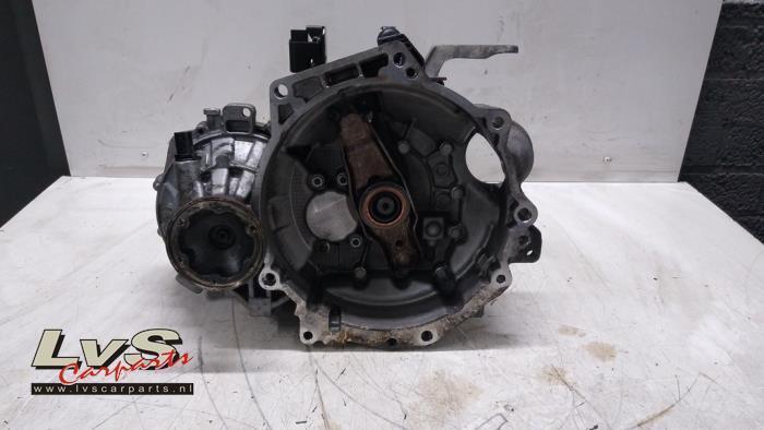 Versnellingsbak van een Volkswagen Polo, Auto-onderdelen, Transmissie en Toebehoren, Volkswagen, Gebruikt, 3 maanden garantie