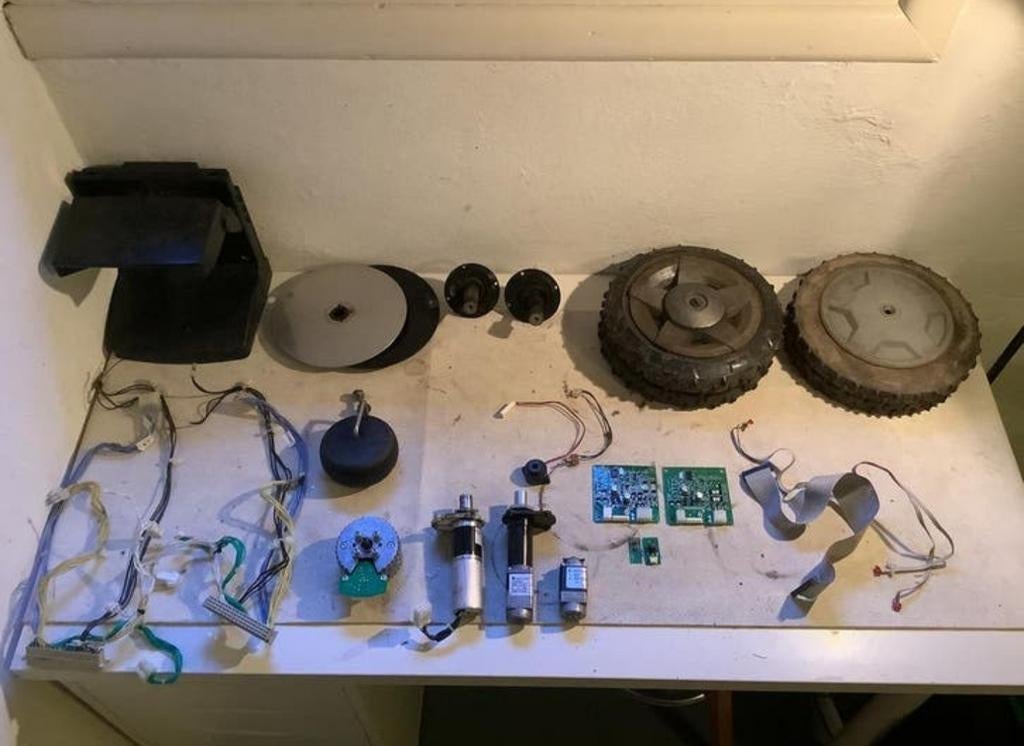 Husqvarna Gardena robotmaaier onderdelen reparatie, Ophalen of Verzenden, Gebruikt