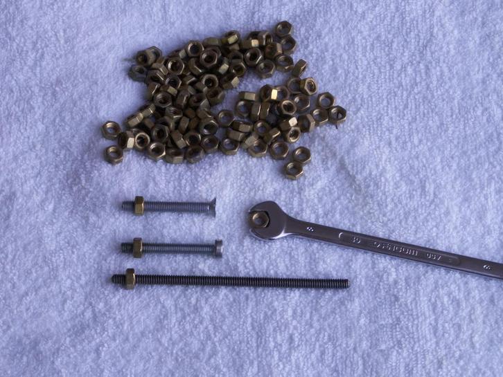 Koperen zes-kantmoeren M5., Antiek en Kunst, Antiek | Brons en Koper, Brons, Ophalen