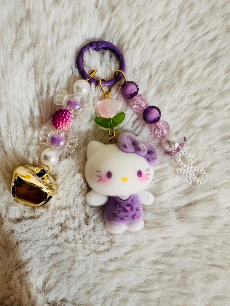 Paarse Outfit Hello Kitty, Collections, Porte-clés, Enlèvement ou Envoi, Neuf, Peluche ou Figurine