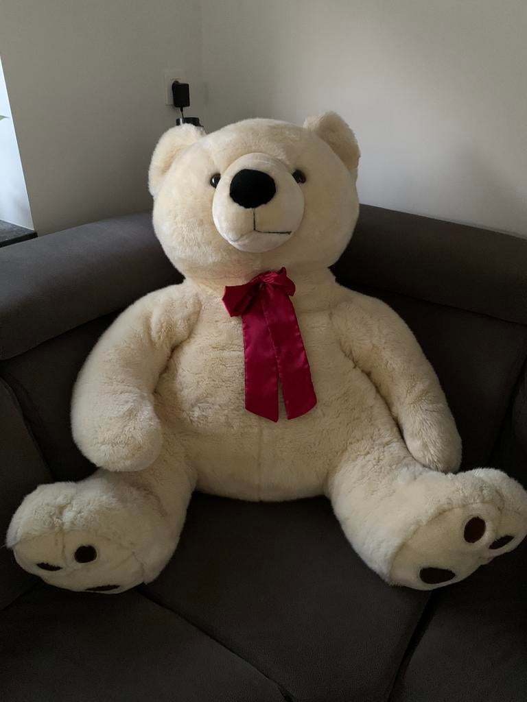 Knuffelbeer XXL wit met rode strik, Kinderen en Baby's, Ophalen, Zo goed als nieuw