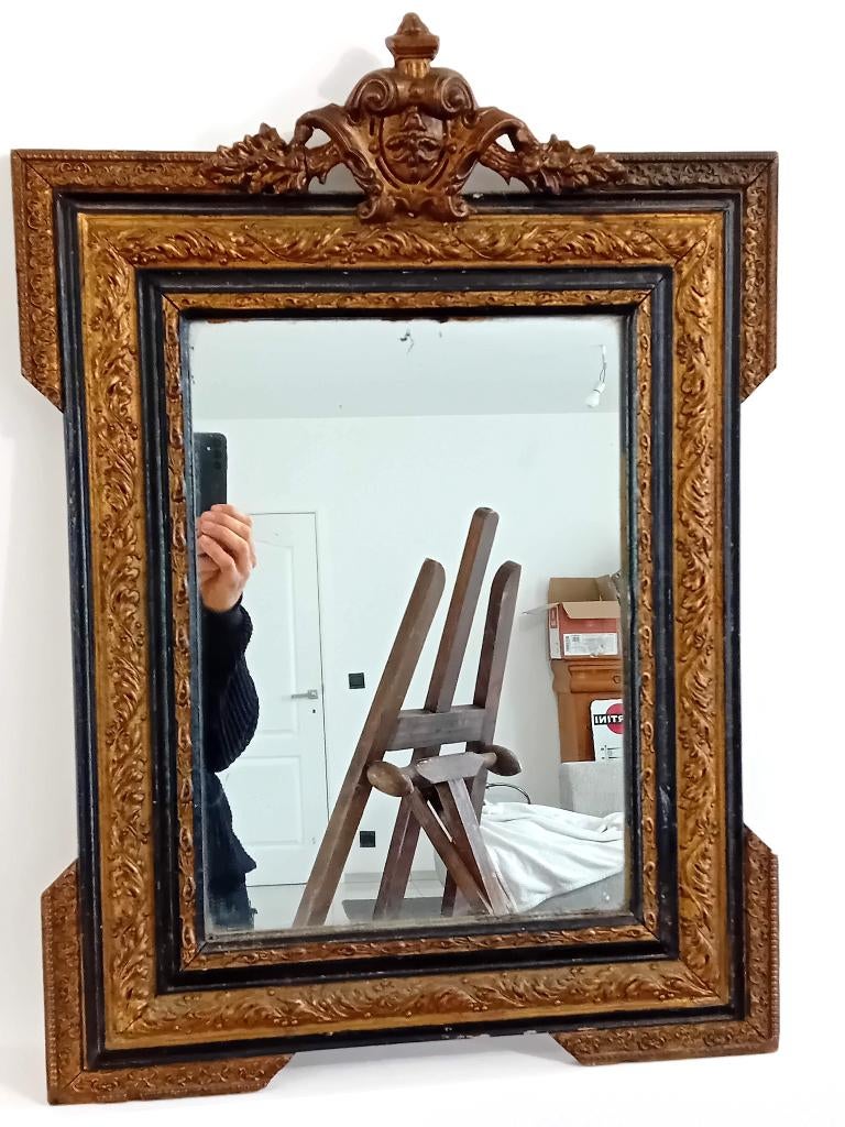 Miroir français du XIXe siècle avec belle couronne, Enlèvement, Rectangulaire, 50 à 100 cm, Moins de 100 cm