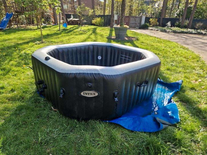 Intex Pure Spa Jet & Bubble Deluxe opblaasbare spa, Jardin & Terrasse, Bains à remous et Spas, Utilisé, Gonflable, Couverture