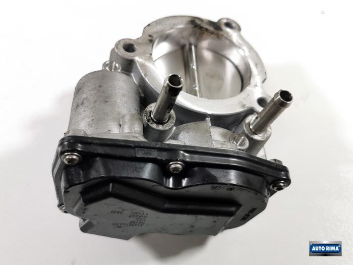 Boîtier accélérateur d'un Volvo V90, Autos : Pièces & Accessoires, Moteurs & Accessoires, Volvo, Utilisé, 3 mois de garantie, Enlèvement ou Envoi