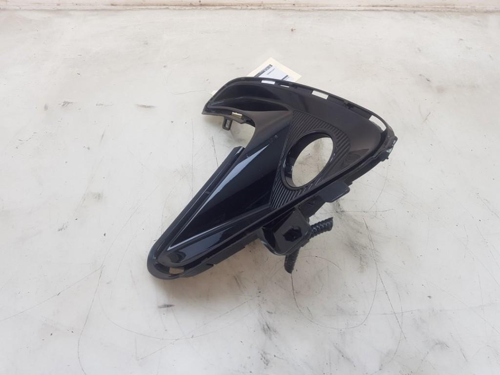 GRILLE DE PARE-CHOCS Toyota Yaris IV (P21 / PA1 / PH1), Autos : Pièces & Accessoires, Utilisé, Toyota