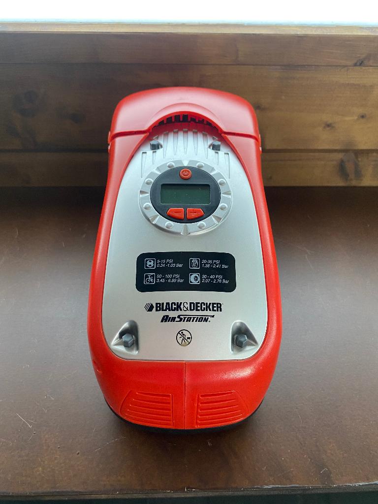 Black & Decker compressor, Doe-het-zelf en Bouw, Ophalen of Verzenden, Gebruikt, 10 bar of meer, Olievrij