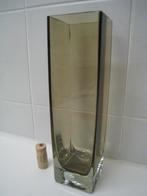Vierkante seventies vaas in bruin glas, Antiquités & Art, Antiquités | Vases, Enlèvement