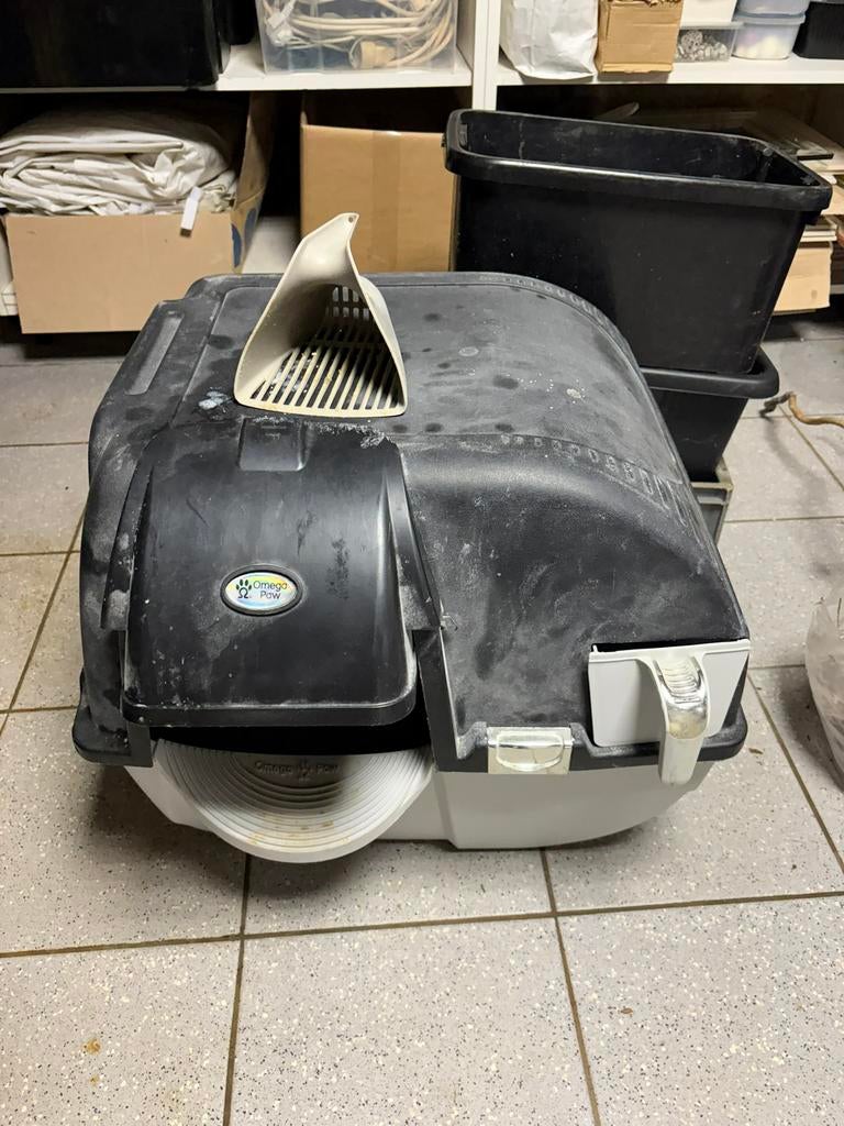 Omega paw - zelfreinigende handmatige kattenbak, Ophalen, Zo goed als nieuw