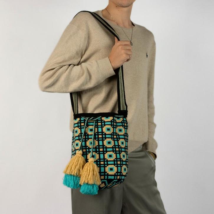 Wayuu Tasche handgehaakt uit Colombia., Handtassen en Accessoires, Tassen | Damestassen, Nieuw, Schoudertasje, Groen, Verzenden