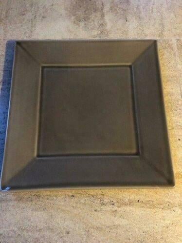 6 grote eetborden vierkant in nieuwe staat, Huis en Inrichting, Keuken | Servies, Ophalen, Zo goed als nieuw, Bord(en)