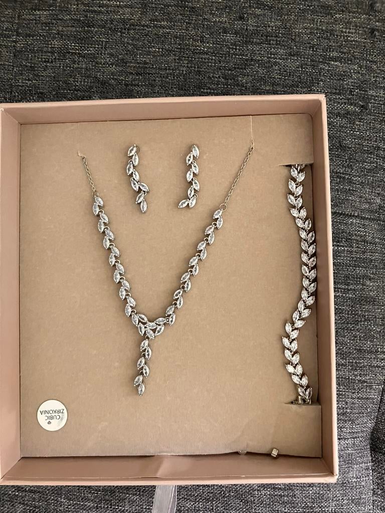 Juwelenset Senso di Donna, Handtassen en Accessoires, Kettingen, Ophalen, Zo goed als nieuw, Zilver