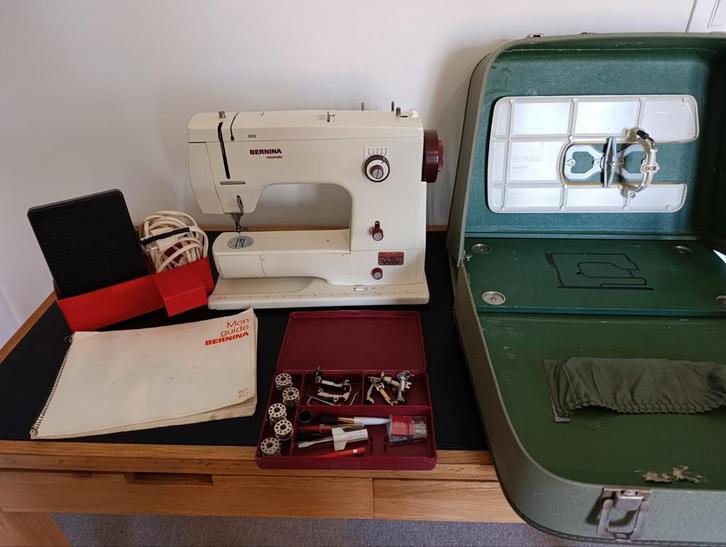Bernina 807, Hobby & Loisirs créatifs, Machines à coudre & Accessoires, Machine à coudre, Bernina, Enlèvement