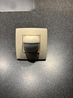 Niko - Bewegingsmelder, 230 V, Doe-het-zelf en Bouw, Ophalen, Zo goed als nieuw