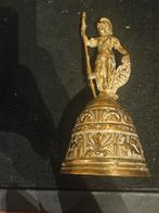 Koperen bel, Enlèvement