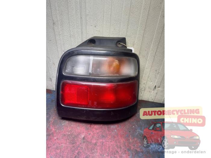 Achterlicht rechts van een Suzuki Alto, Gebruikt, -, -, Ophalen of Verzenden