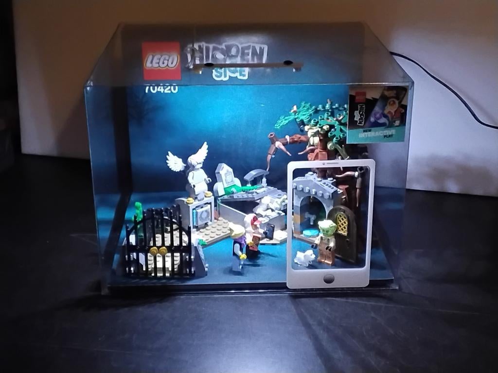 LEGO Hidden side display, Ophalen, Lego