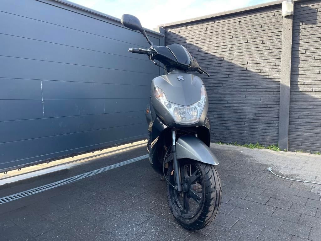 Peugeot Kisbee Rs Classe A /NE PAS DÉMARRER/, Vélos & Vélomoteurs, Scooters | Peugeot, Comme neuf, Enlèvement, Classe A (25 km/h)
