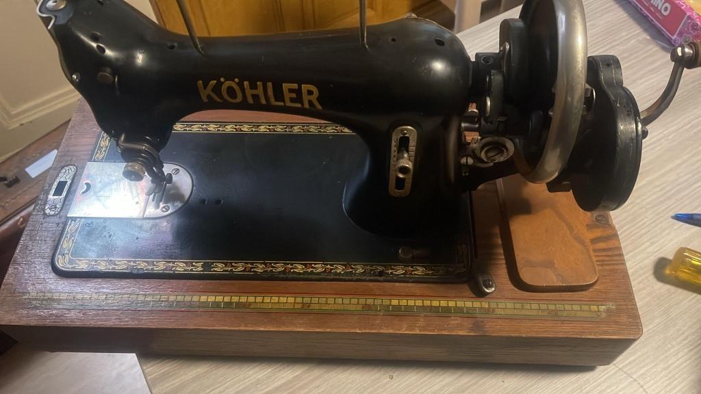 Köhler naaimachine zeer goede staat, Antiek en Kunst, Antiek | Naaimachines, Ophalen