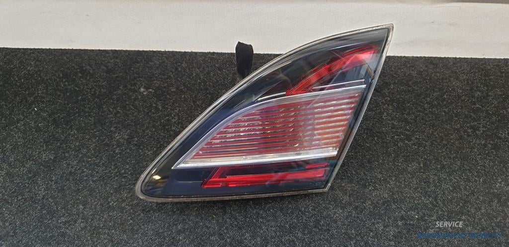 Achterlicht rechts binnen Mazda 6 sedan LED rood 022-41055 o, Gebruikt, Shinchi, Fuchu-Cho 3-1
730-8670  Hiroshima, Mazda Motor Corporation