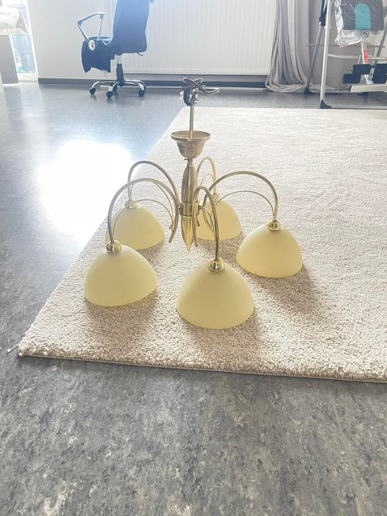 Middelgrote kroonluchter. Lichtbeige kleur., Maison & Meubles, Lampes | Appliques, Enlèvement, Comme neuf