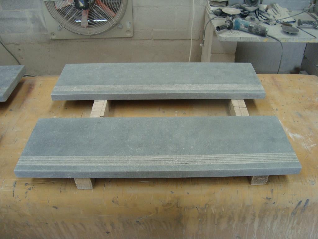 Marches d'escalier en pierre bleue, Jardin & Terrasse, Neuf, Encastré, Pierre, Enlèvement