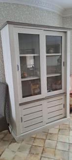 Lichtgrijze vitrinekast livingkast, Huis en Inrichting, Ophalen, Gebruikt, 100 tot 150 cm, Modern