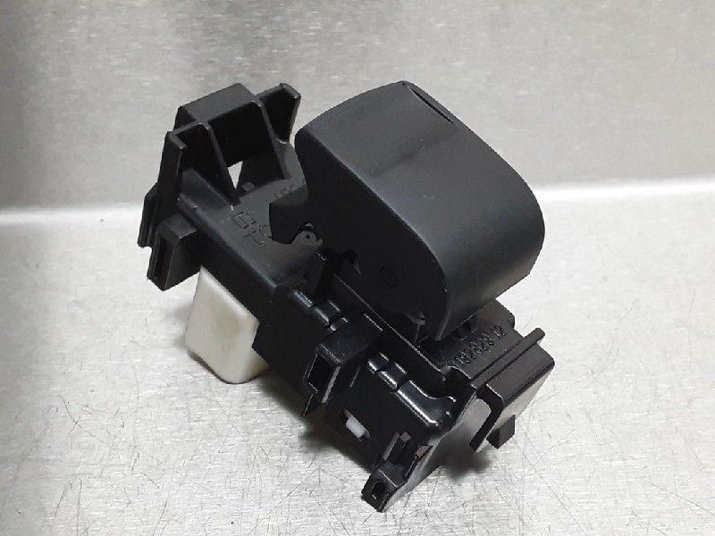 COMMUTATEUR VITRES ELECTRIQUES Toyota Yaris III (P13), Utilisé, Toyota
