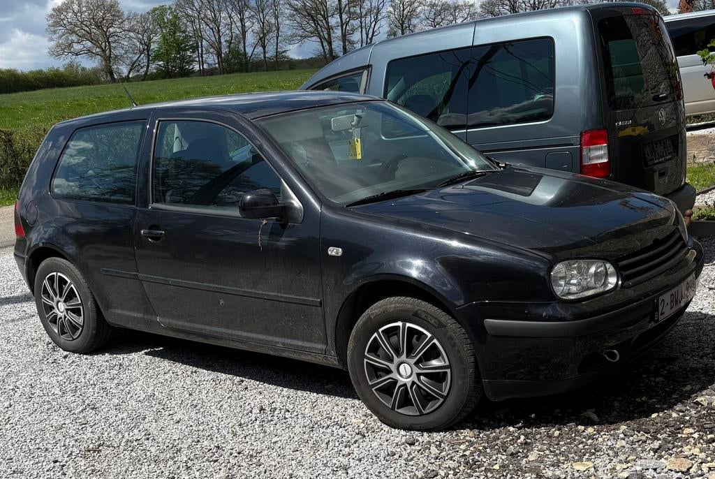 Golf 4 tdi 110 moteur mort, Autos, Volkswagen, Particulier, Golf, Diesel, Autre, Enlèvement