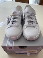 Nieuwe schoenen adidas maat 28 met grijs / zilver streepjes, Kinderen en Baby's, Jongen of Meisje, Schoenen, Nieuw, Ophalen of Verzenden